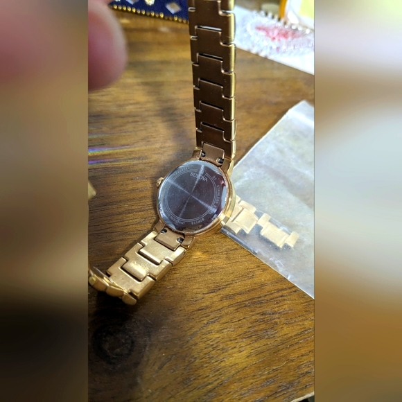 Bulova ladies watch, rose gold PVD with mother of pearl face - Picture 3 of 3